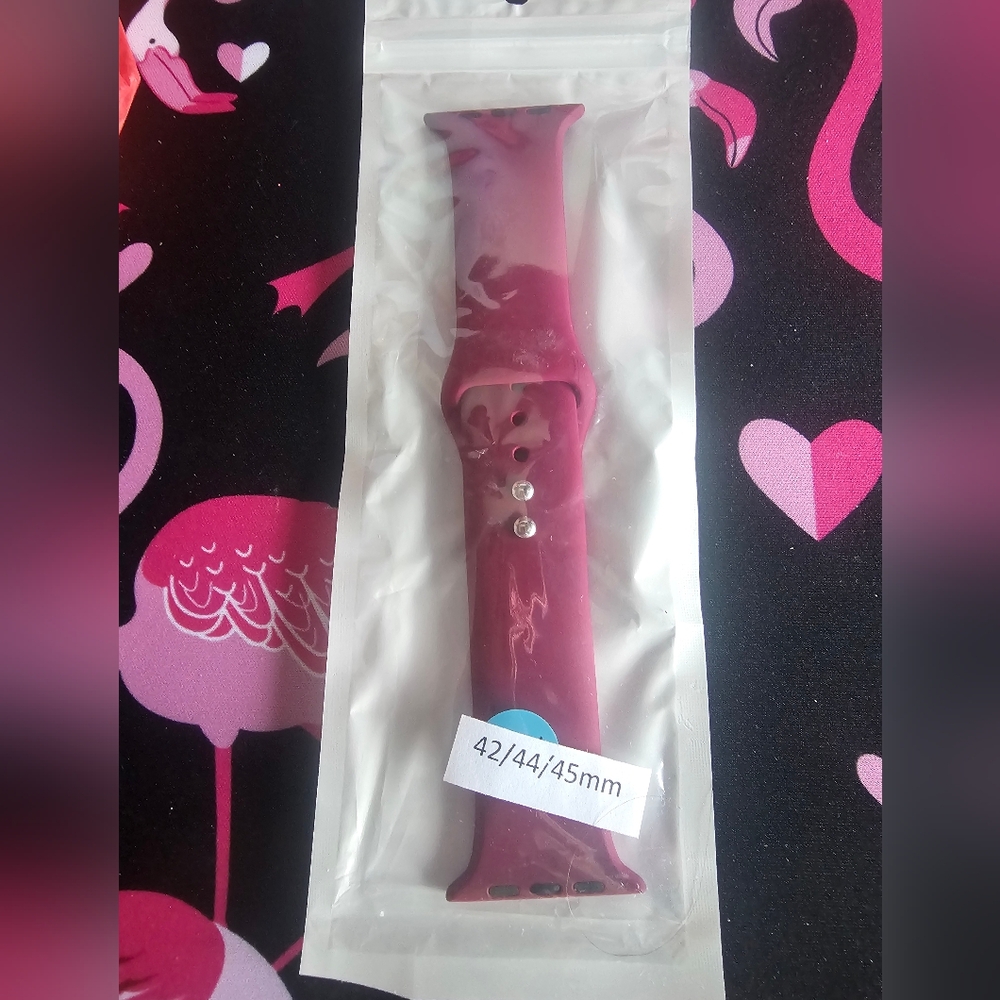 Silicone Smart Watch Band Rasberry -42/44/45 mm-NIP - Picture 1 of 1